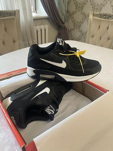 Мужские кроссовки, 44, Nike, Новый, цвет - Черный, Самовывоз