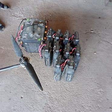 гене: Сельскохозяйственный дрон-опрыскиватель (гексакоптер) с комплектом — 2