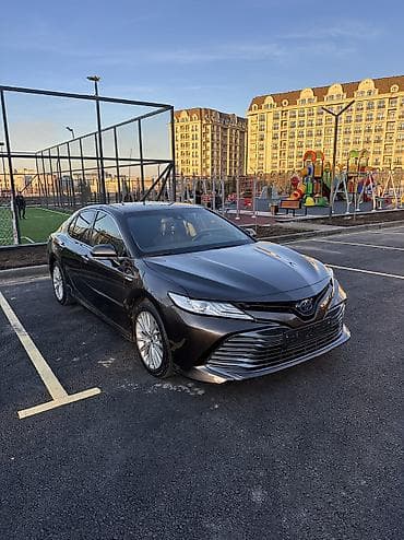 авто бу чехол: Toyota Camry: 2019 г., 2.5 л, Вариатор, Гибрид, Седан — 2