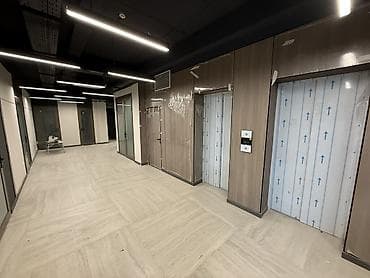 Аренда коммерческой недвижимости: Аренда офисов, 60 м², В бизнес центре, 1 линия — 8