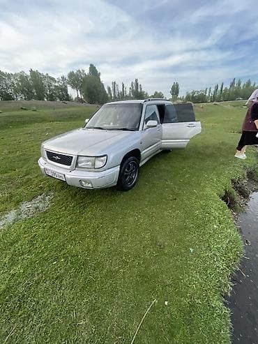 Subaru Forester: 1998 г., 2.5 л, Автомат, Бензин, Кроссовер
