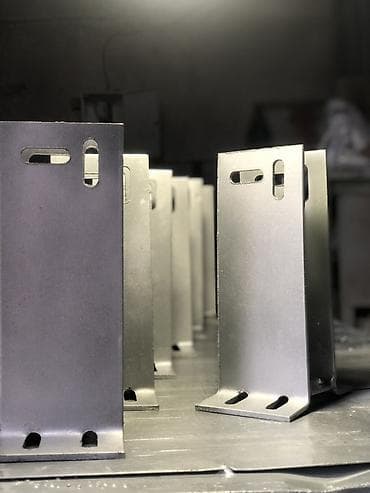 гиб: Кронштейн металлический L-образный для крепления — 2