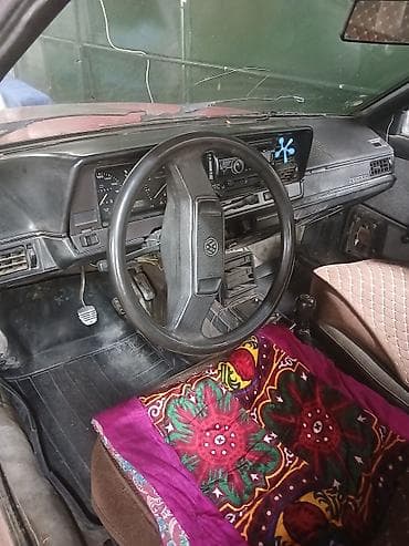 Унаа: Volkswagen Passat Variant: 1986 г., 1.8 л, Кол менен иштөөчү, Бензин, Универсал — 2