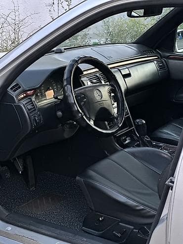 стоп на мерс: Mercedes-Benz E-Class: 2000 г., 2.2 л, Механика, Дизель, Седан — 10