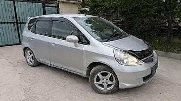 Транспорт: Honda Fit: 2002 г., 1.3 л, Автомат, Бензин, Хэтчбэк — 5