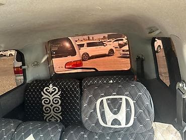 каробка на степ: Honda Stepwgn: 2003 г., 2 л, Минивэн — 8