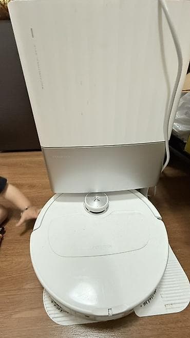 Робот-пылесос Roborock с многофункциональной базой (Multifunctional — 3