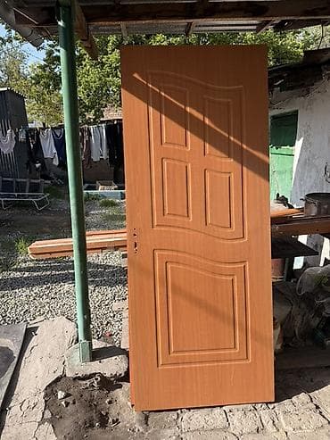 Дверное полотно межкомнатное ( 2 штуки) шпон/ламинат под дерево