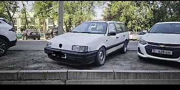 Volkswagen Passat Variant: 1991 г., 1.8 л, Механика, Бензин, Универсал