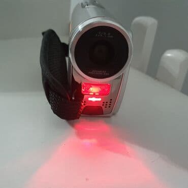 камера вид: Продаётся цифровая видеокамера, дешево Имеется: • Шнур для — 6