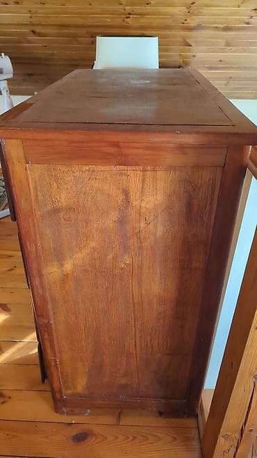 комод в спальню: Комод для одежды, Б/у, Без зеркала, Дерево, цвет - Коричневый, Самовывоз — 1