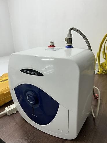 Накопительный водонагреватель Объем бака: 15 л, Ariston, Электрический, Регулятор температуры, Эмалированная сталь, Б/у