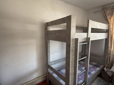 спалный кровать бу: Двухъярусная кровать из светлого дерева в современном стиле, идеально — 5