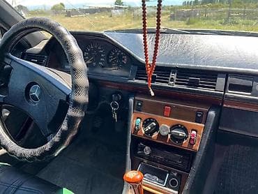 Mercedes-Benz W124: 1992 г., 2.5 л, Механика, Дизель, Седан