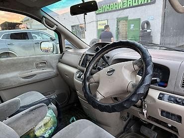 smart open: Nissan Serena: 2002 г., 2 л, Минивэн — 6