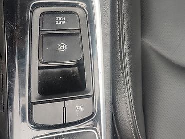 san: Hyundai Sonata: 2019 г., 2 л, Автомат, Газ, Седан — 10