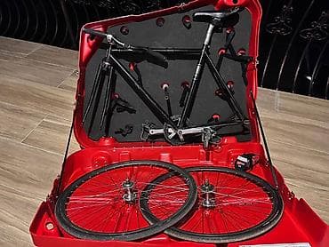 чехлы на xr: Жёсткий чехол для перевозки велосипеда BikeBox Alan (красный) - — 1