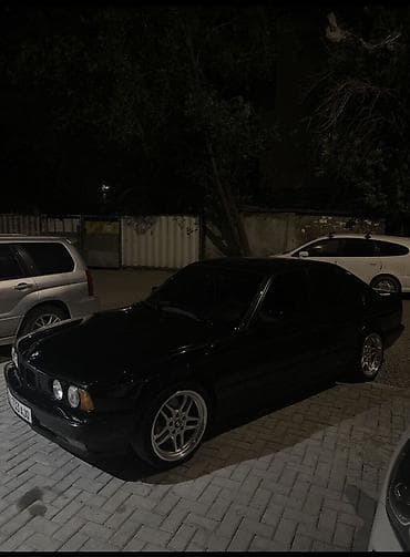 x3 m: BMW 5 series: 1992 г., 2 л, Механика, Бензин, Седан — 10