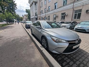 Toyota Camry: 2017 г., 2.5 л, Автомат, Бензин, Седан