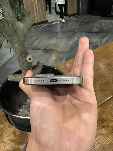 se 2016: IPhone 15 Pro, 256 ГБ, Natural Titanium — 7