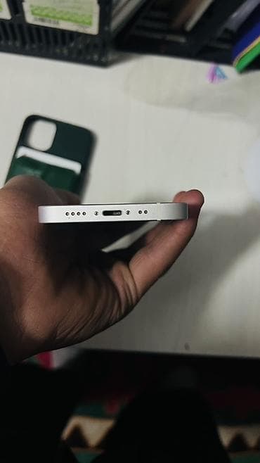 Apple iPhone: IPhone 12 mini, Б/у, 64 ГБ, Белый, Чехол, 87 % — 2