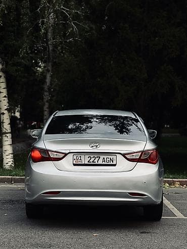 Транспорт: Hyundai Sonata: 2012 г., 2 л, Автомат, Бензин, Седан — 6