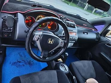 5: Honda Jazz: 2008 г., 1.3 л, Автомат, Бензин, Хэтчбэк — 1