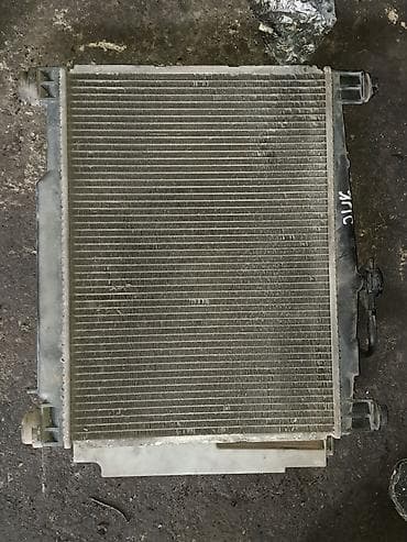 Автозапчасти: Оригинальный контрактный из Европы б/у радиатор охлаждения на Тойоту — 2