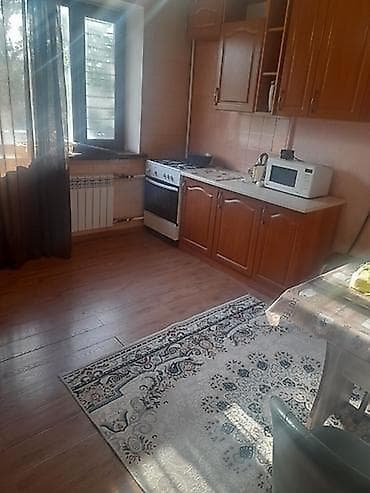 46: Район Золотой квадрат Сдается 1ком квартиращө Площадь: 50м2 Этаж — 5