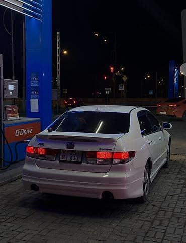 низкопрофиль: Honda Inspire: 2005 г., Автомат, Бензин, Седан — 3