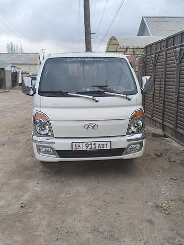 мт 82: Легкий грузовик, Hyundai, Стандарт — 1
