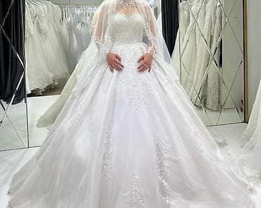 тренч женские: Свадебное платье, M, Со шлейфом, Фатин, Пышное, Пайетки, Б/у — 2