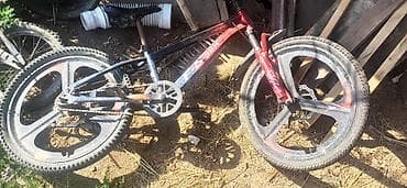 forward apache: BMX-велосипед с литыми колесами - Рама: стальная BMX, компактная — 1
