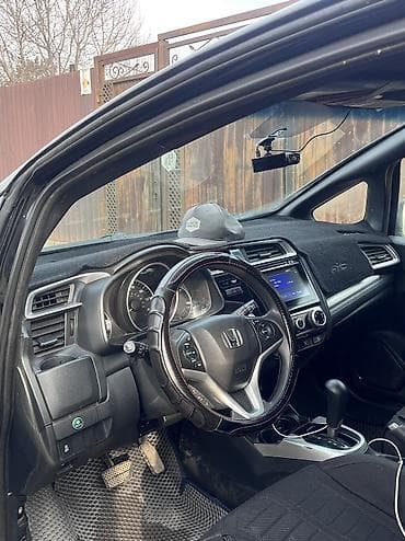 fit 2: Honda Fit: 2014 г., 1.5 л, Вариатор, Бензин, Хэтчбэк — 9