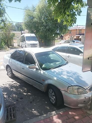 Honda Civic: 2000 г., 1.5 л, Автомат, Бензин, Седан — 4