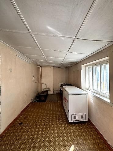 продаю дом с новопавловка жм ала тоо: 📌В селе Беловодское срочно продаётся дом на участке 7 соток. ▪️Дом из — 2