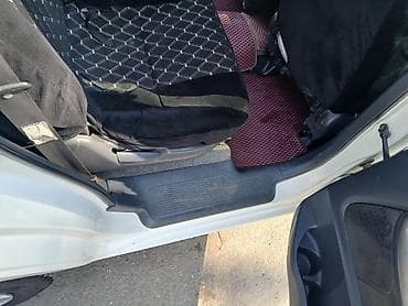 шторка стрим: Honda Stream: 2002 г., 2 л, Типтроник, Бензин, Минивэн — 7