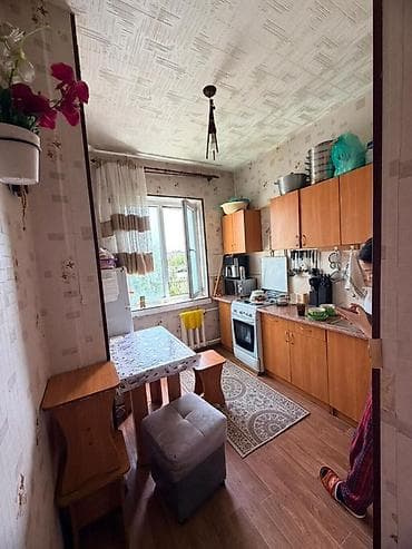 2 комнаты, 50 м², Аламедин-1 мкр 105 серия, 5 этаж, Старый ремонт — 2