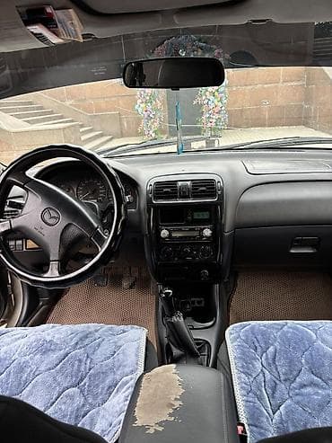 626: Mazda 626: 1998 г., 1.8 л, Механика, Бензин, Седан — 4