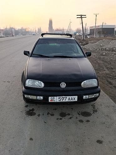 Volkswagen Vento: 1993 г., 1.8 л, Механика, Бензин, Седан — 2