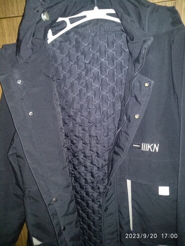 Мужская осенняя куртка на рост 170-180
состояние 10 из 10