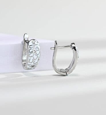 короткое свадебное платье в стиле ретро: Эти стильные серьги У в серебристом тоне — воплощение изящества и — 3