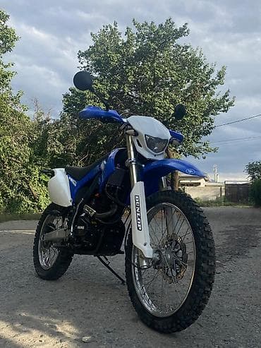 детский электрический квадроцикл: Эндуро Yamaha, 250 куб. см, Бензин, Взрослый, Б/у — 1