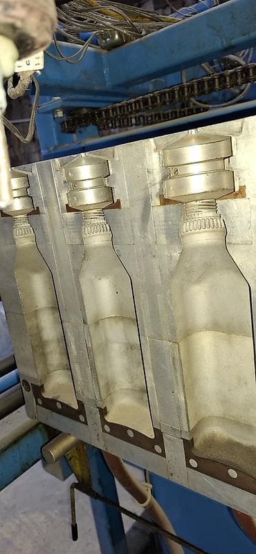 Экструзионно-выдувная машина для производства ПЭТ/ПЭ бутылок - Тип