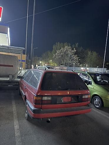 Volkswagen Passat Variant: 1990 г., 1.8 л, Ручные, Бензин, Универсал