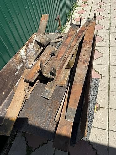 Лом и обрезки черного металла Состав: - Стальные полосы и пластины