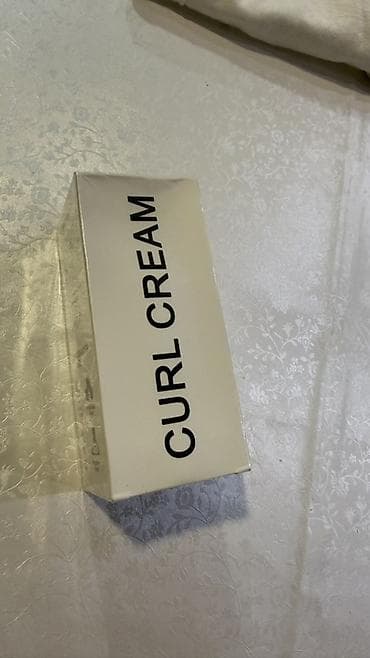 Крем для завивки волос Based Curl Cream Описание: - Стайлинговый крем