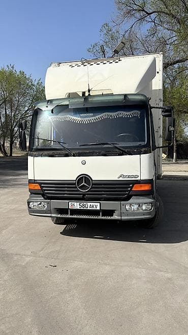 Грузовик, Mercedes-Benz — 1