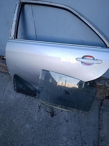 r16 215 65: Дверь Задняя правая Toyota, Б/у — 1