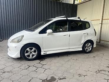 Honda Fit: 2003 г., 1.3 л, Вариатор, Бензин, Хэтчбэк — 3